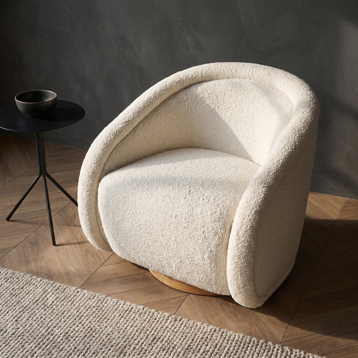 COLAMY AURA Sculpted Swivel Accent Chair