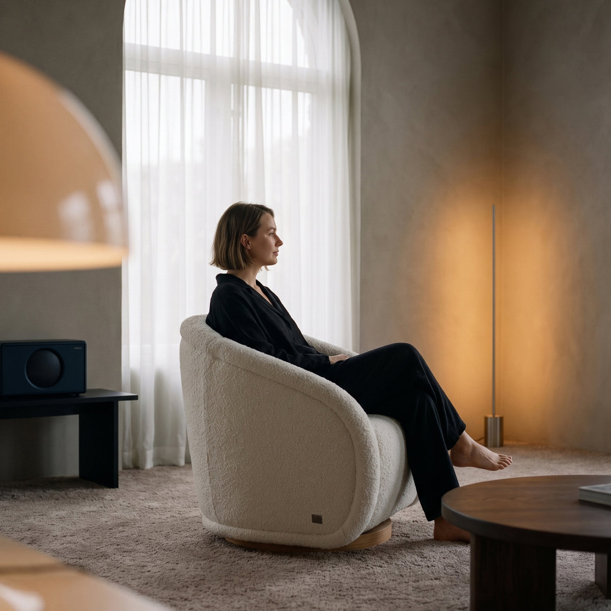 COLAMY AURA Sculpted Swivel Accent Chair
