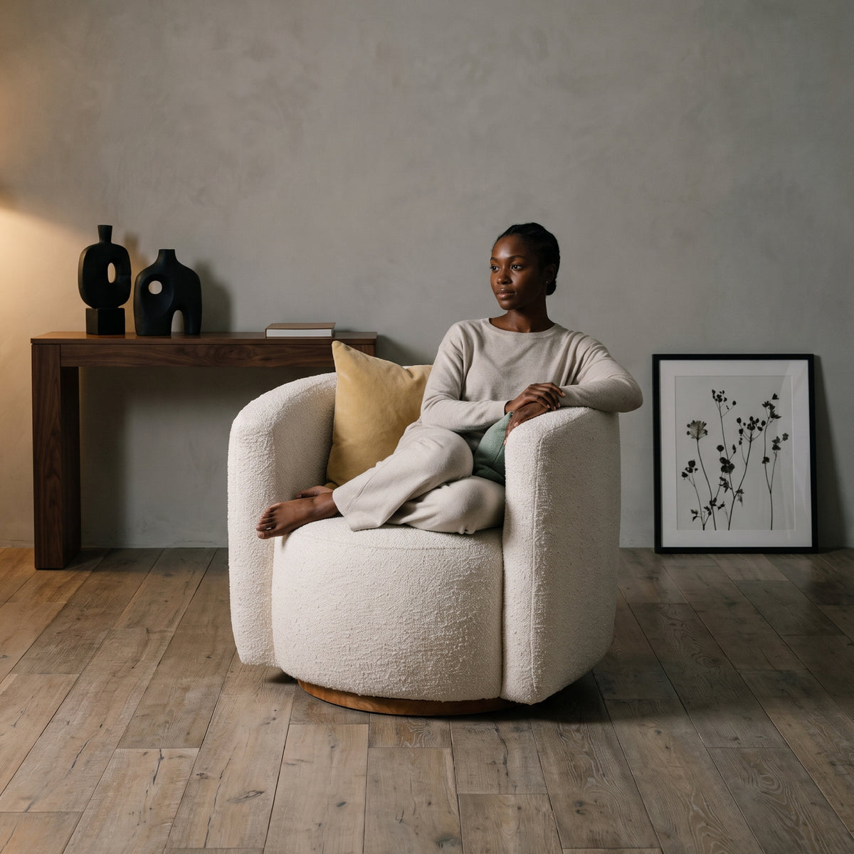COLAMY AURA Compact Barrel Swivel Accent Chair