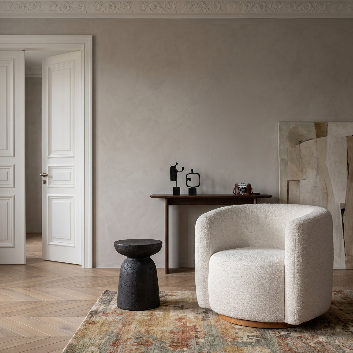 COLAMY AURA Compact Barrel Swivel Accent Chair