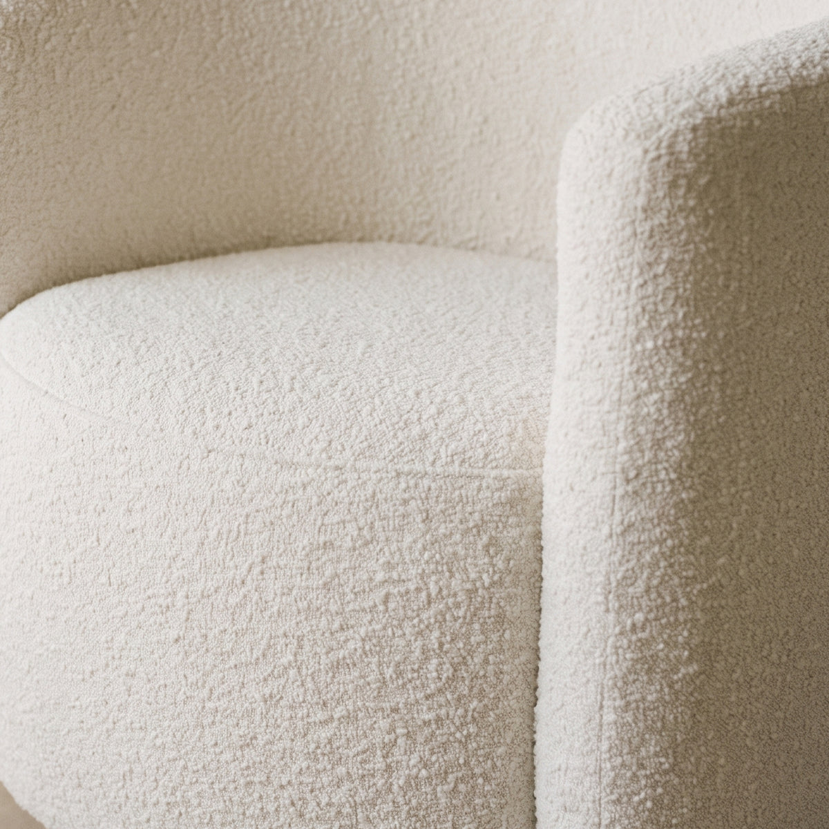 COLAMY AURA Compact Barrel Swivel Accent Chair