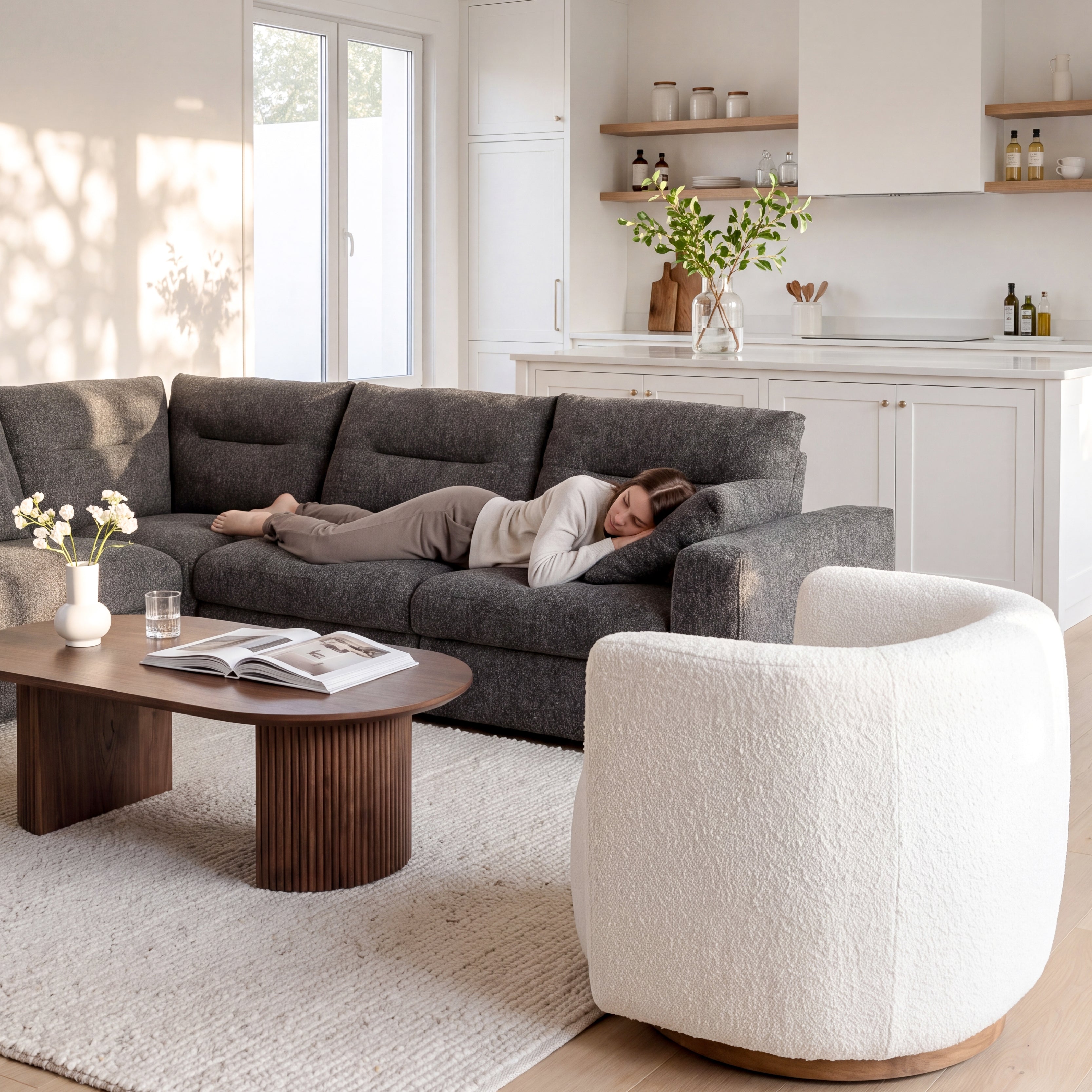 COLAMY AURA Compact Barrel Swivel Accent Chair