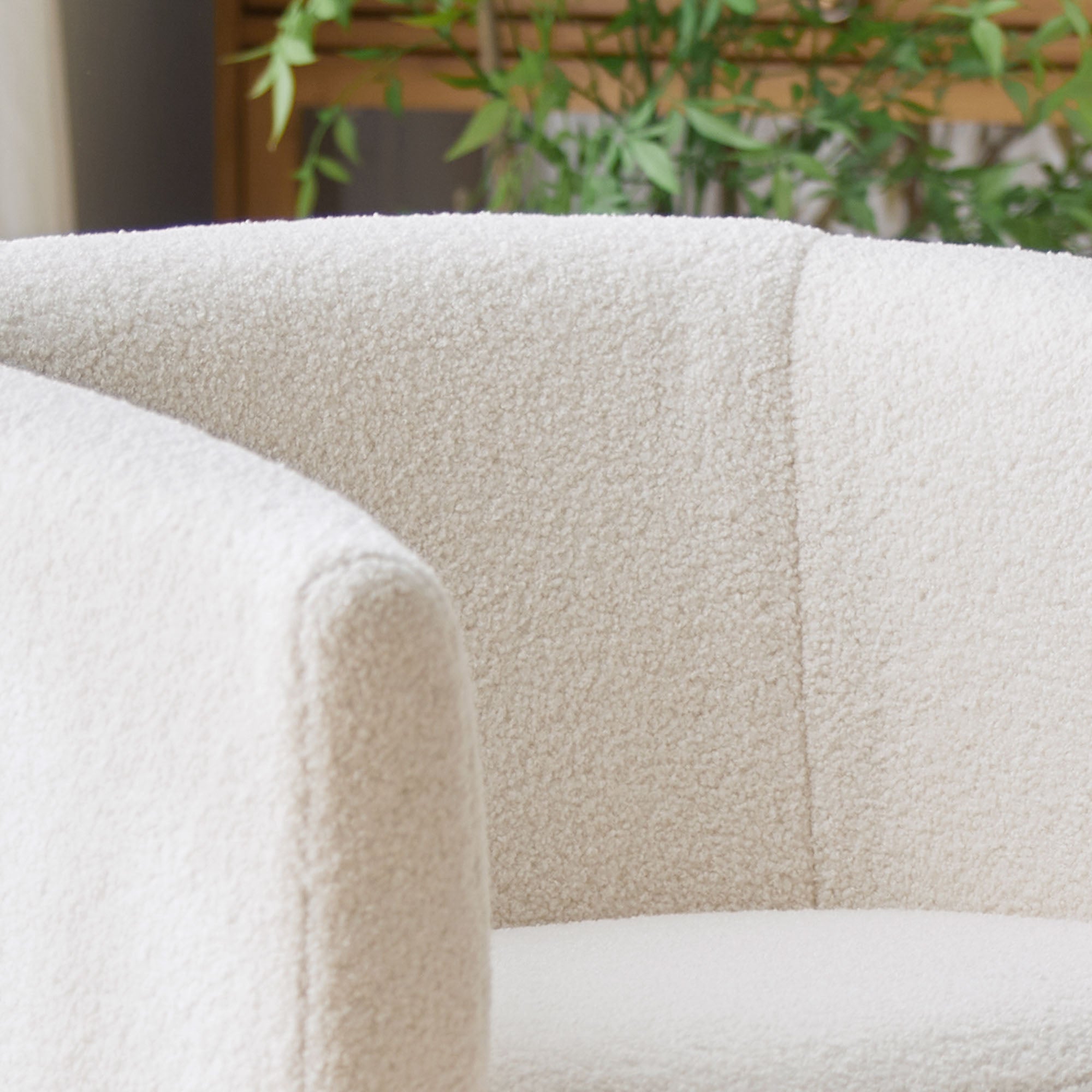 COLAMY NUIA Contemporary Minimalist Accent Chair