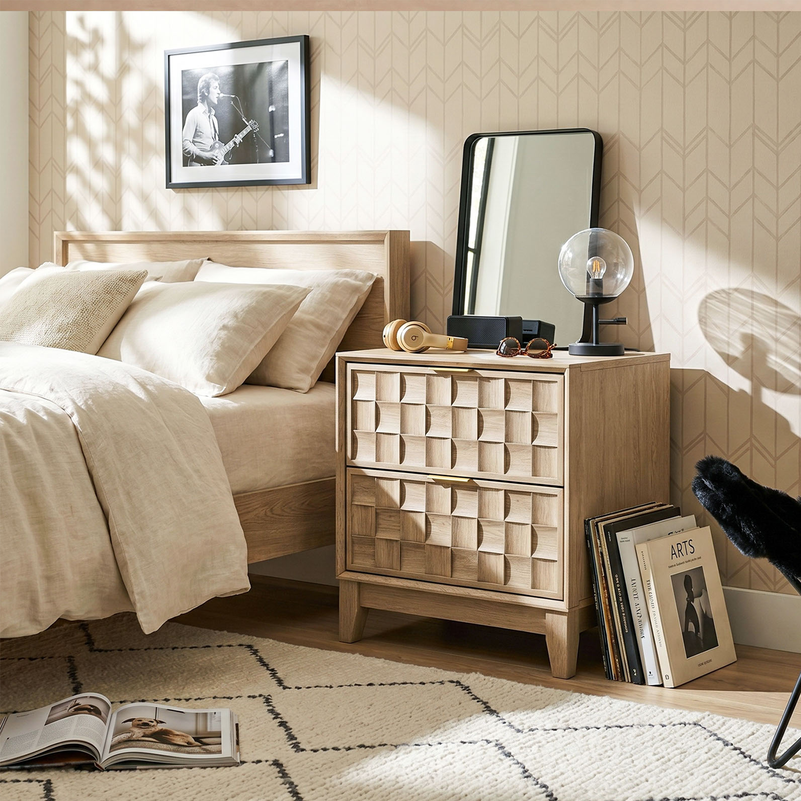 COLAMY PIXEL Nightstand with Charging Station