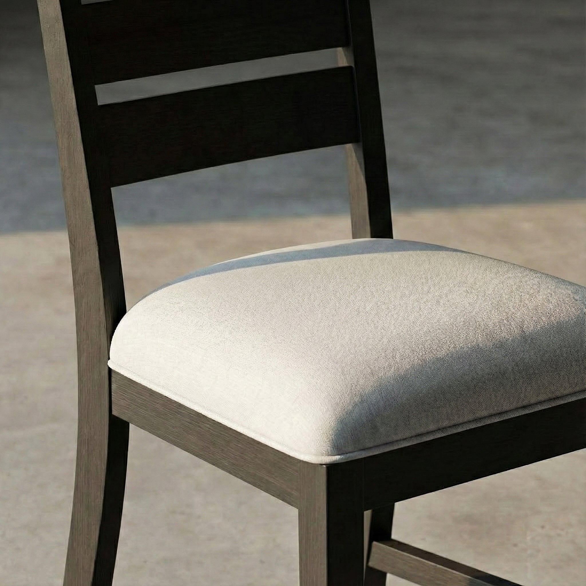 COLAMY SERA Solid Wood Comfort Dining Chair