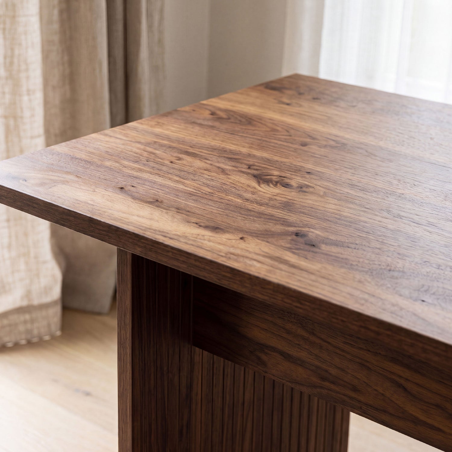 COLAMY HALO rectangular dining table styled for modern dining spaces