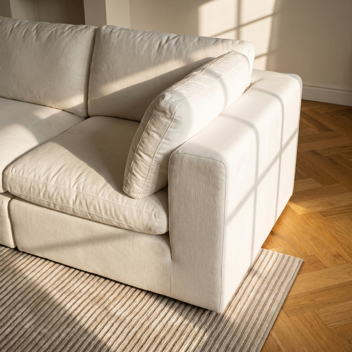 COLAMY AURA Soft Modern Living Cloud-Like Modular Sectional Sofa